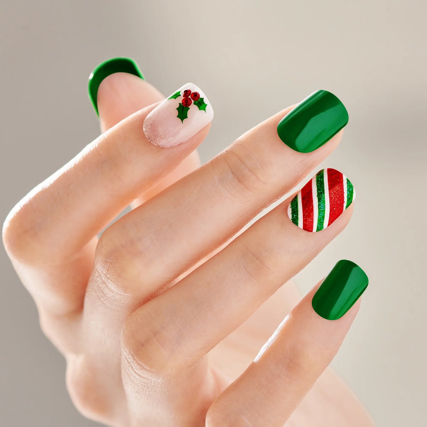 KISS imPRESS Press-On Holiday Nails, 93124 Festive Lights