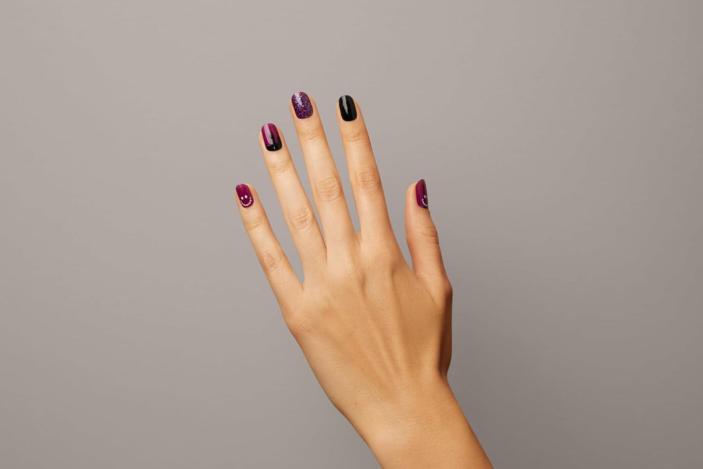 Dashing Diva Gloss Ultra Shine Gel Nail Strips, GS528 Monster Smiles