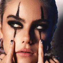 Lottie London x Harley Quinn Chubby Eyeliner, Black