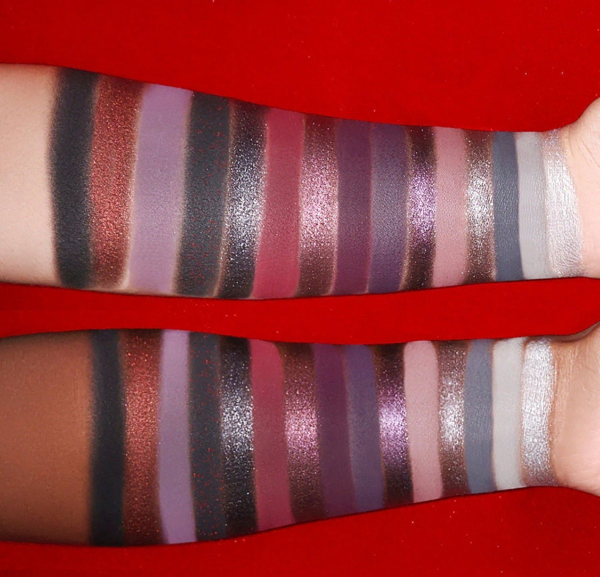 Chucky x Glamlite Crazy In Love 15 Shade Eyeshadow and Body Pigments Palette - A1 Great Deals - Glamlite - 850002890075
